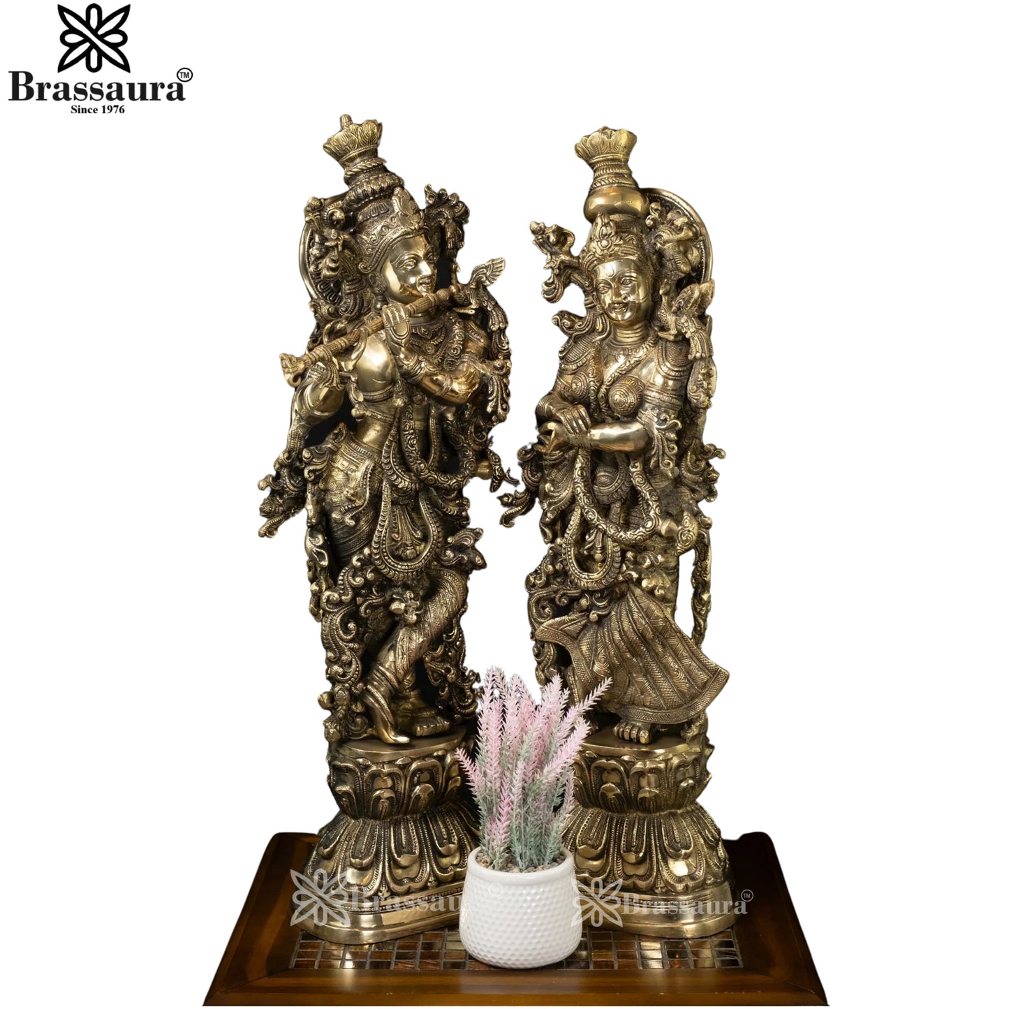 Brass Antique Radha Krishna Weight 31.6 Kg And Height 29 Inch