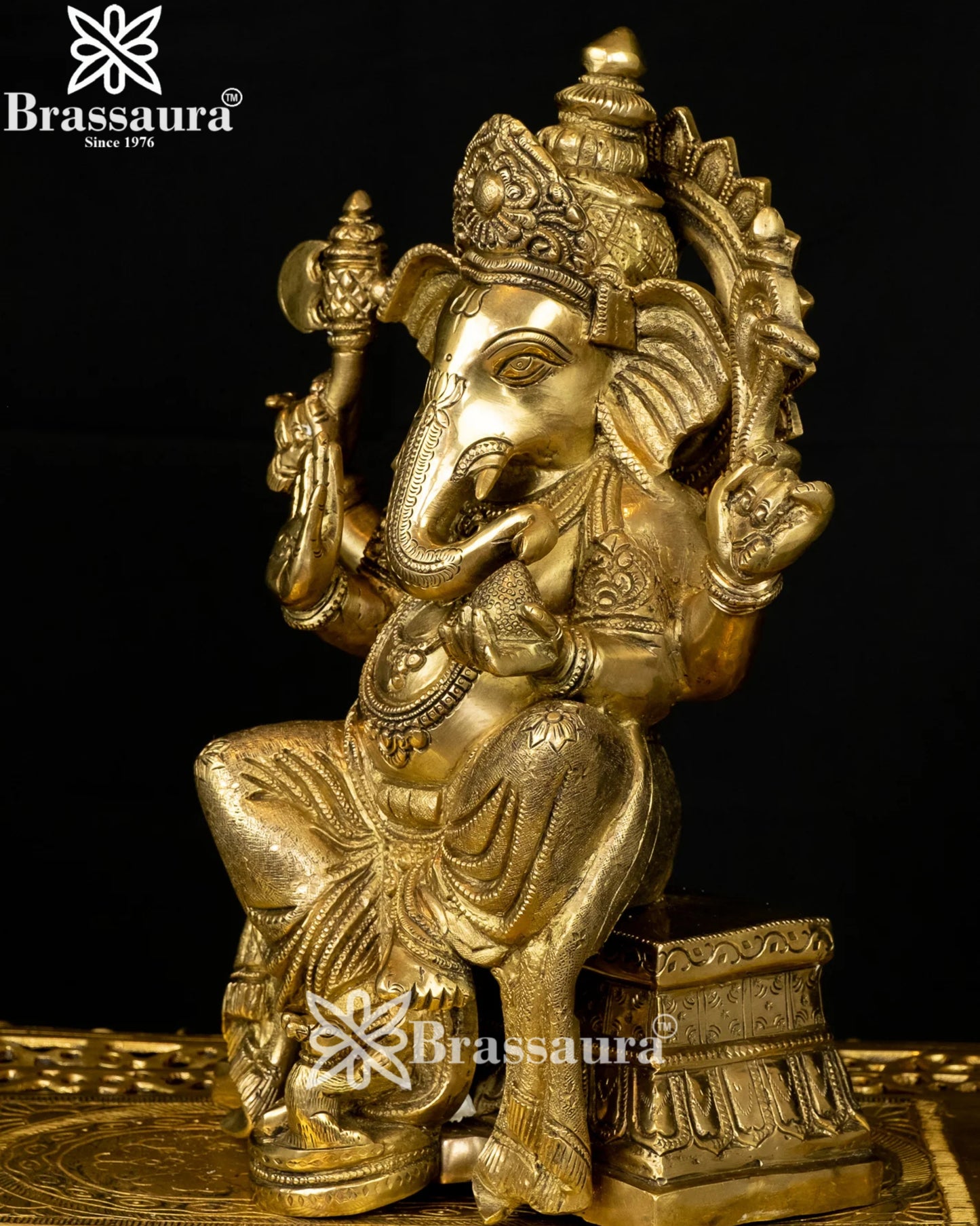 Brass Ganesha Statue Weight 9.5 Kg And Height 13 Inch