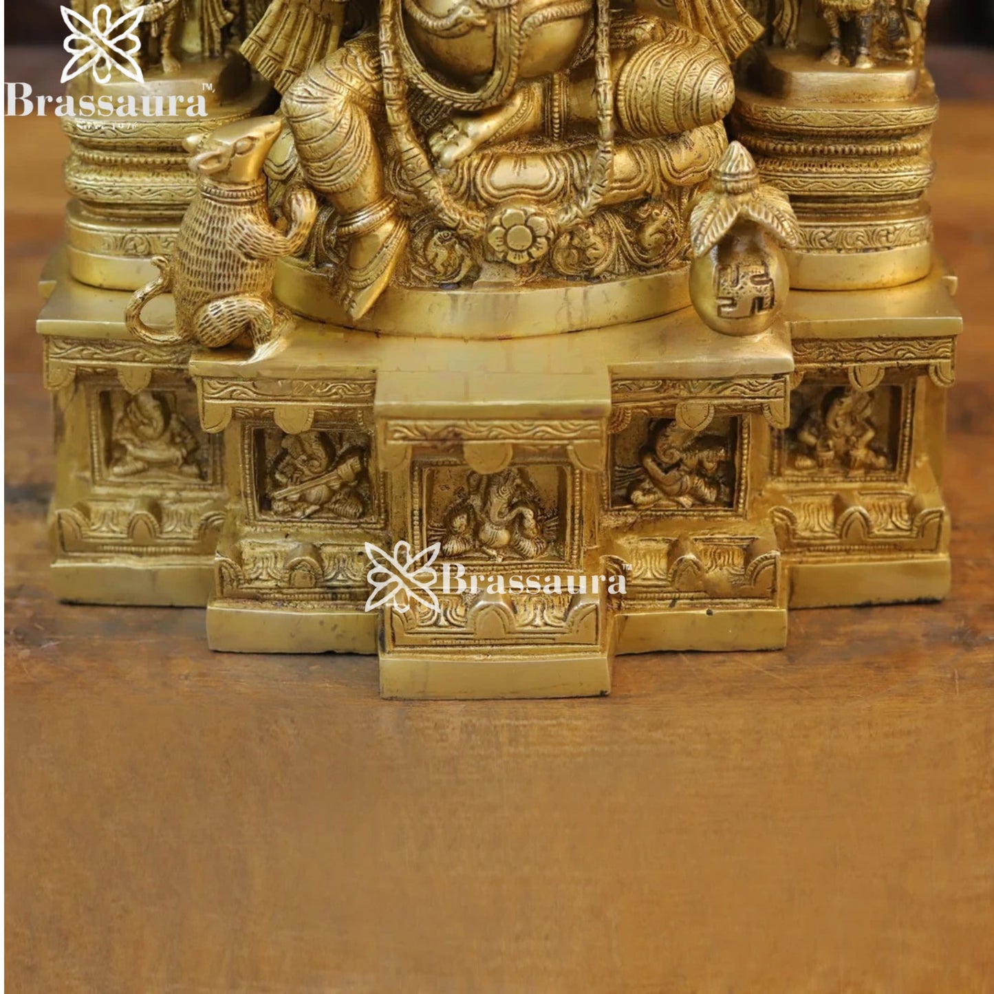 Brass Ring Ganesha Weight 19.32 Kg & Height 18.5 Inch