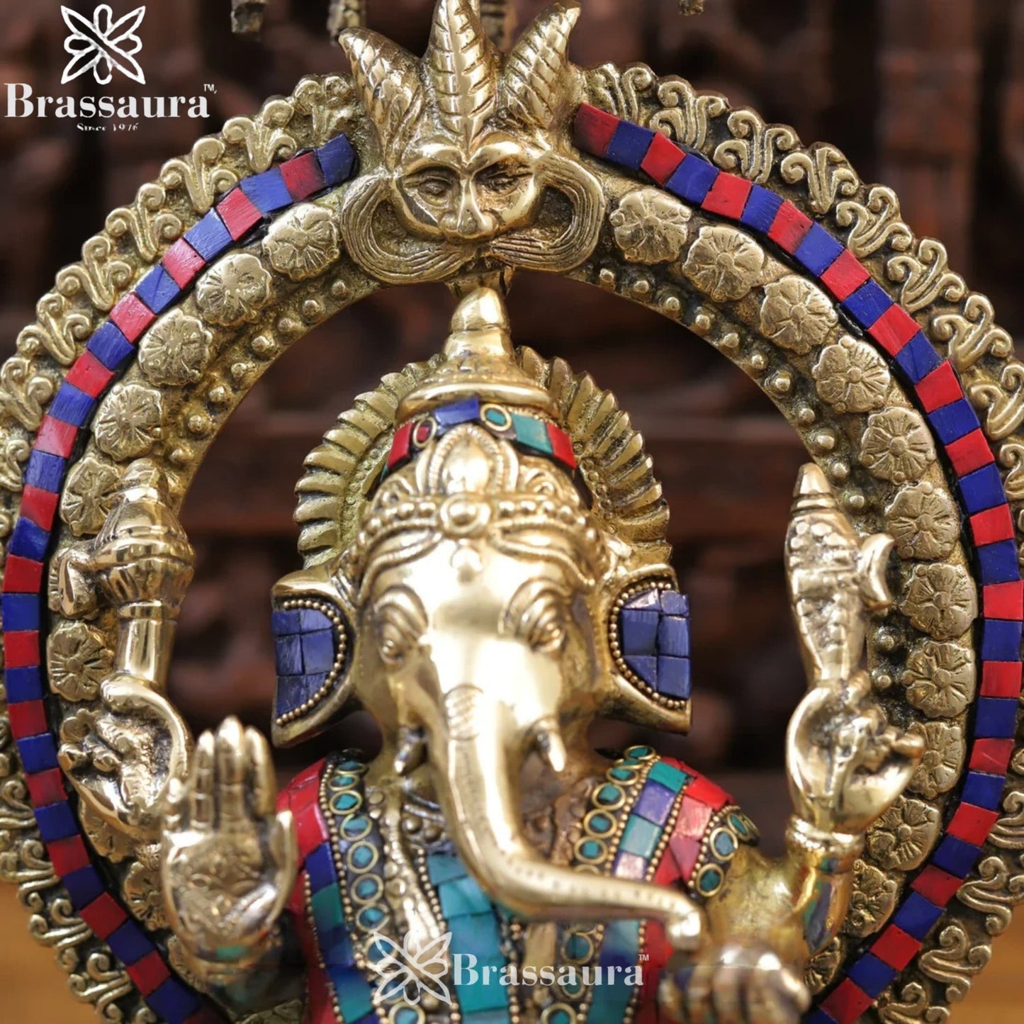 Brass Gem Stone Work Ring Ganesha Weight 9 Kg & Height 18 Inch