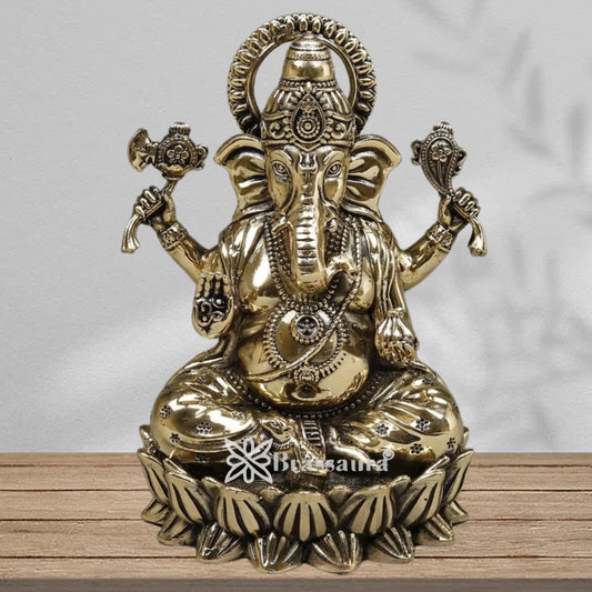 Brass Super fine Ganesha Statue Weight .122 Kg And Height 3 Inch