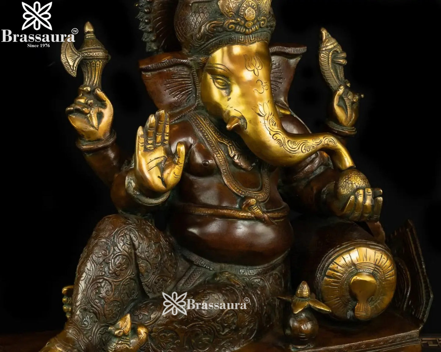 Brass Ganesha Statue Weight 15 Kg And Height 16 Inch