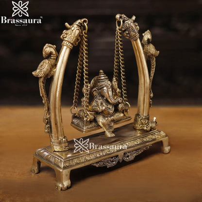Brass Ganesha Jhula Weight 3.2 Kg & Height 10 Inch