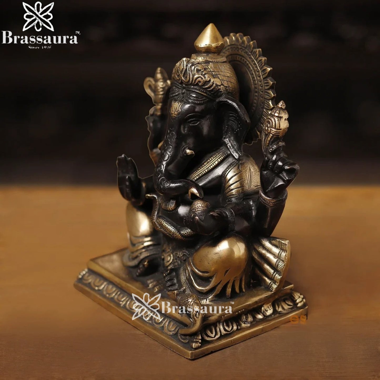 Brass Ganesha Weight 4.6 Kg & Height 9 Inch