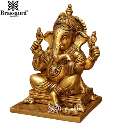 Brass Super fine Ganesha Statue Weight 6 Kg & Height 10 Inch