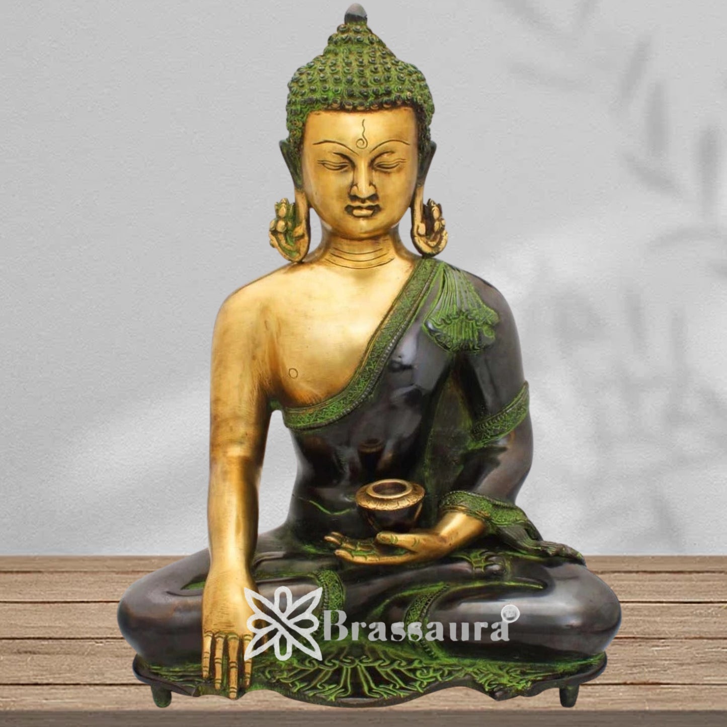 Brass Antique Buddha Weight 9.7 Kg & Height 1. 6 Inch