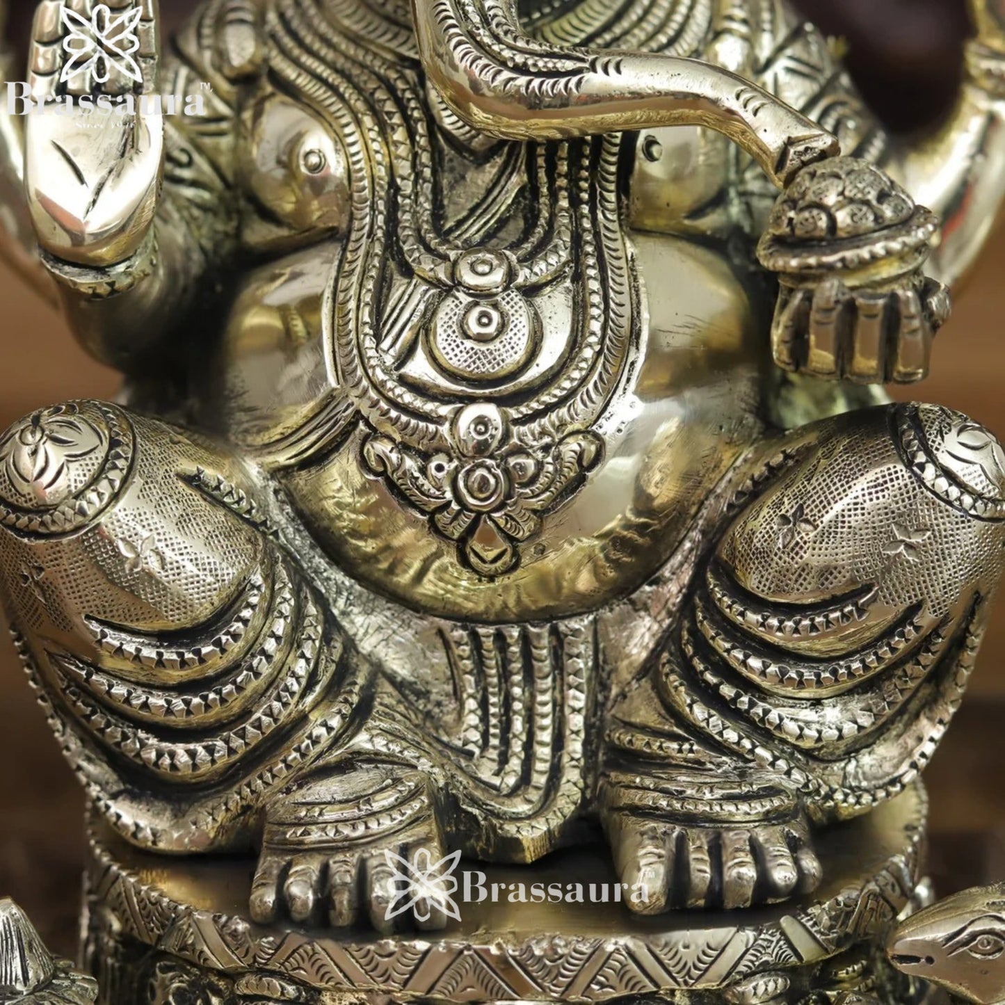 Brass Silver Patina Ganesha Weight 6.64 Kg & Height 10 Inch