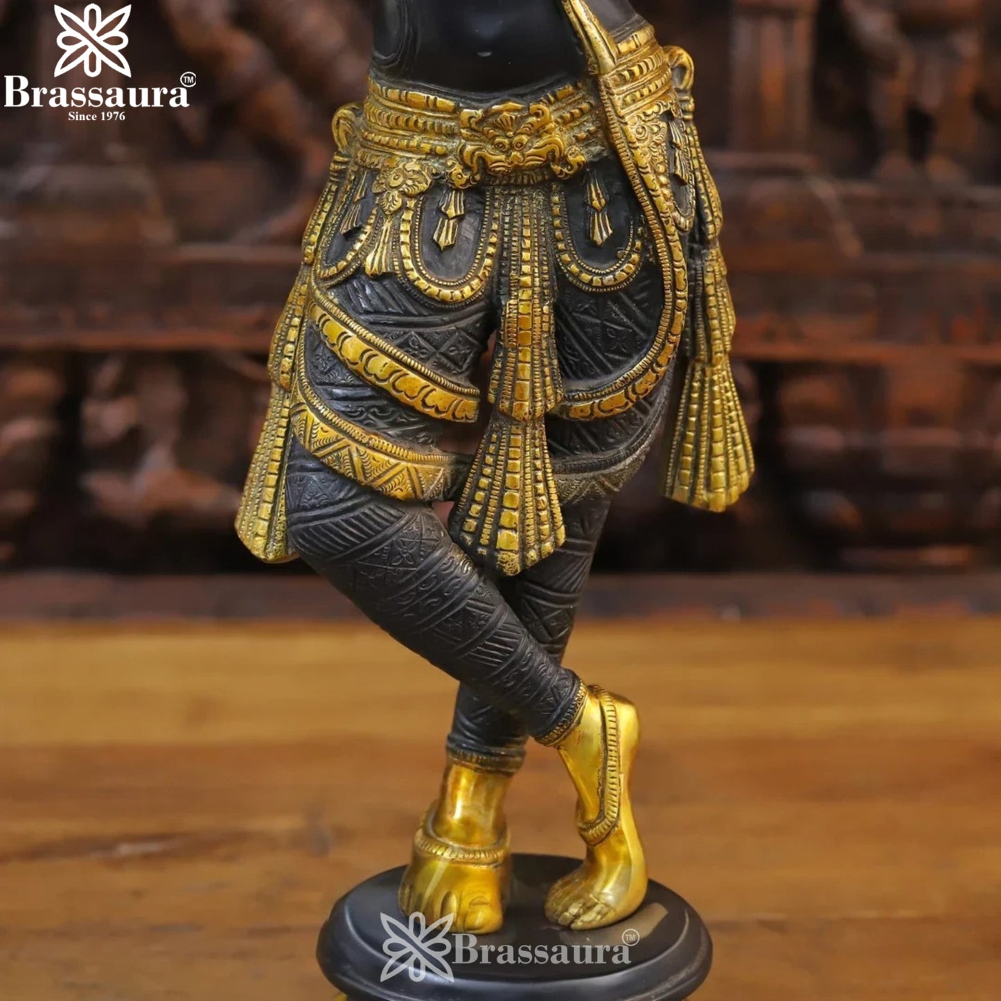 Brass Krishna Murti Weight 9.46 Kg And Height 23 Inch