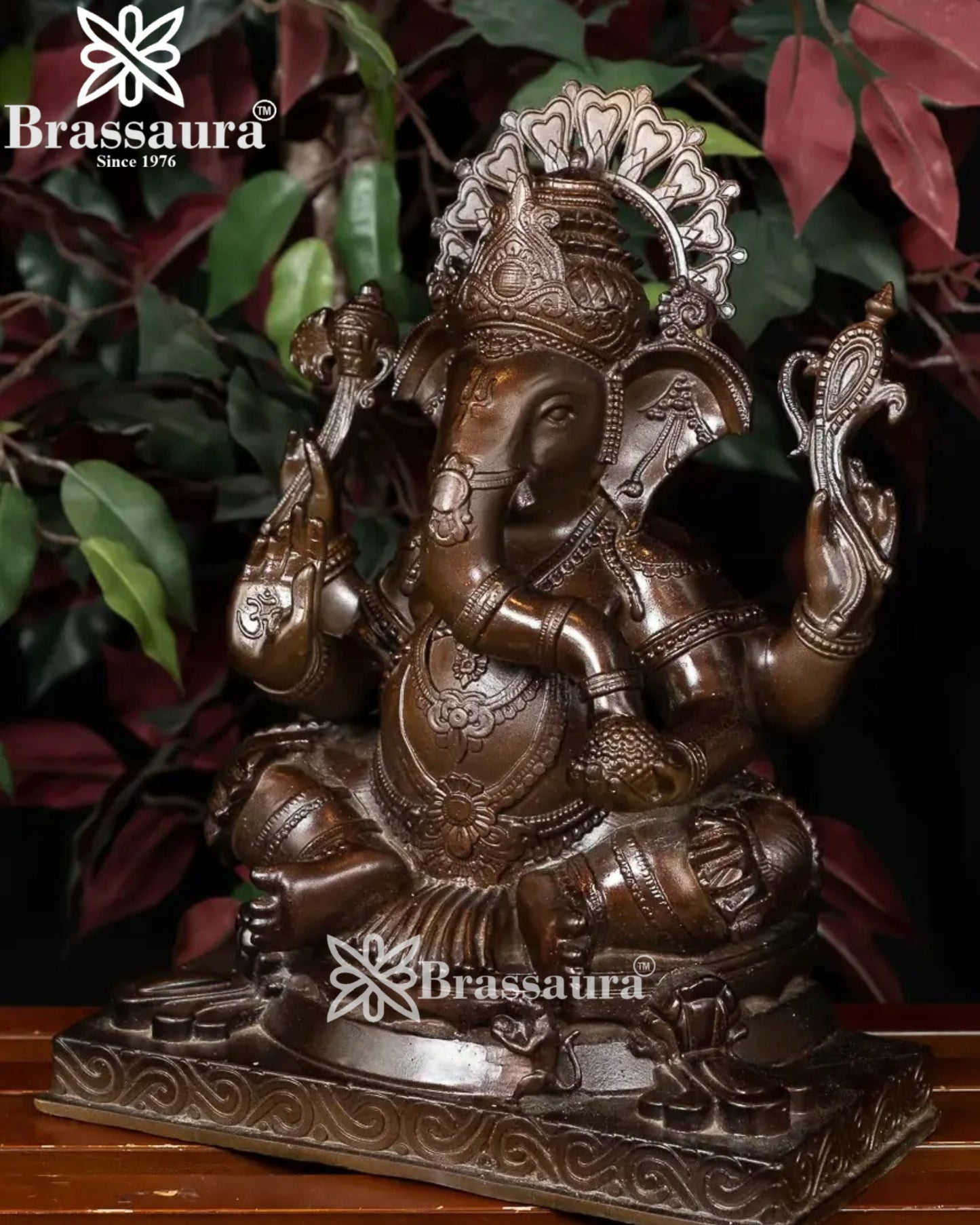 Brass Ganesha Statue Weight 5.8 Kg And Height 12.5 Inch