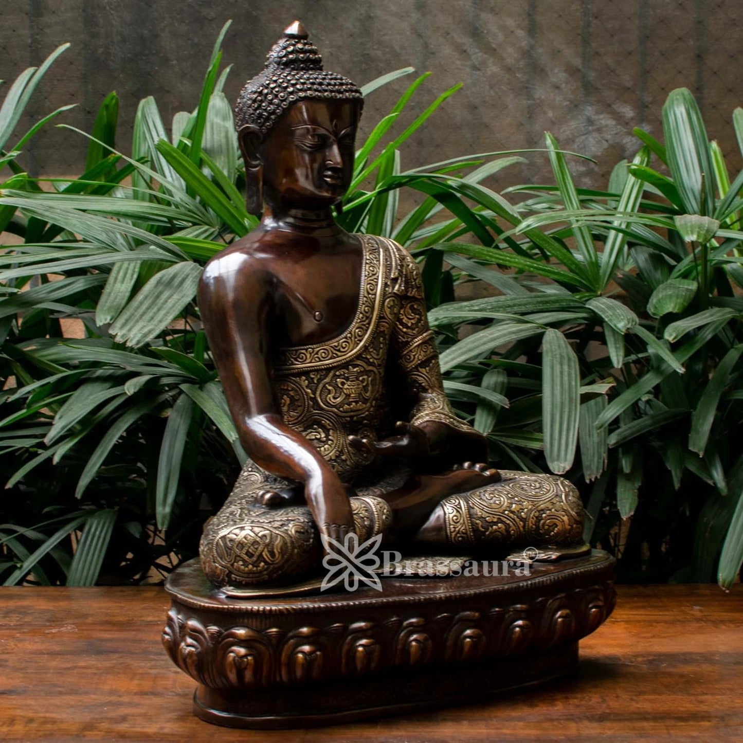 Brass Bhumisprasa Buddha Weight 23 kg & Height 22.5 Inch