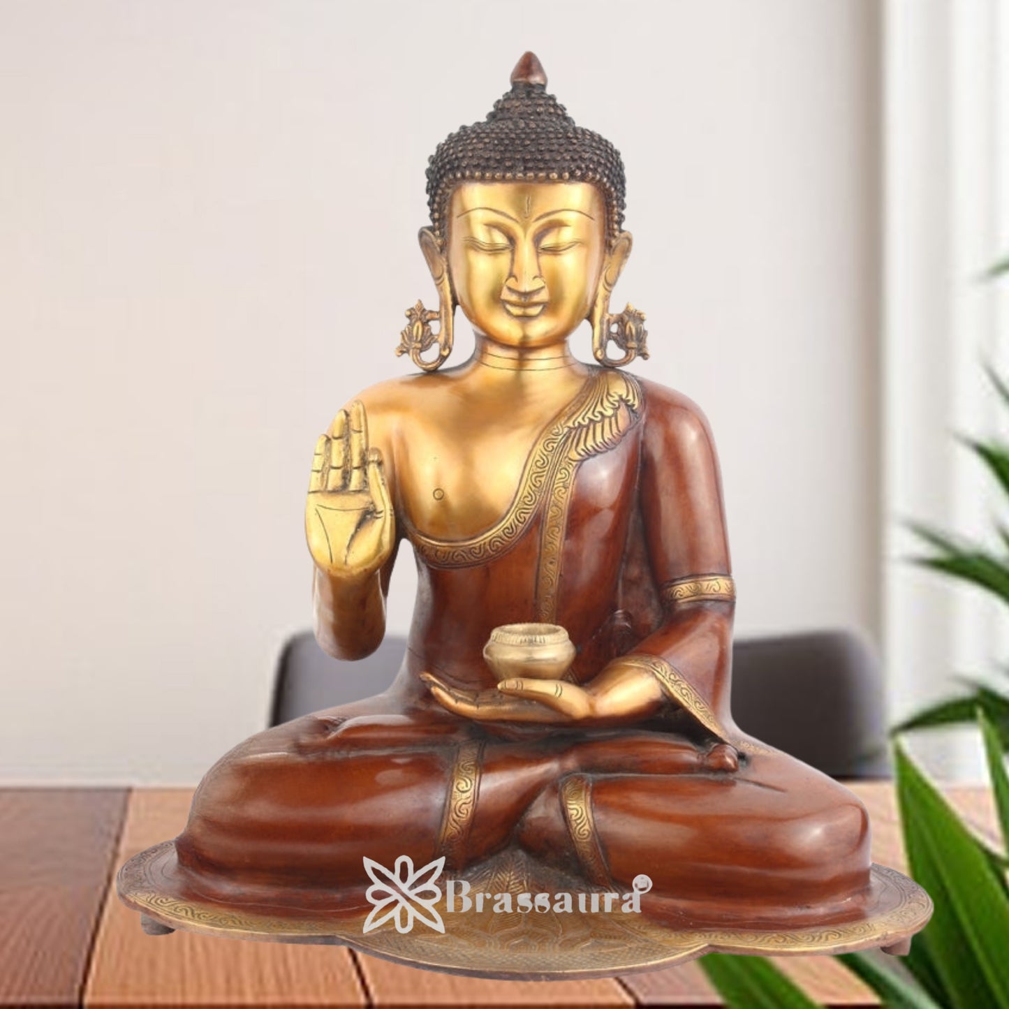 Brass Blessing Buddha Weight 16 Kg & Height 21 Inch