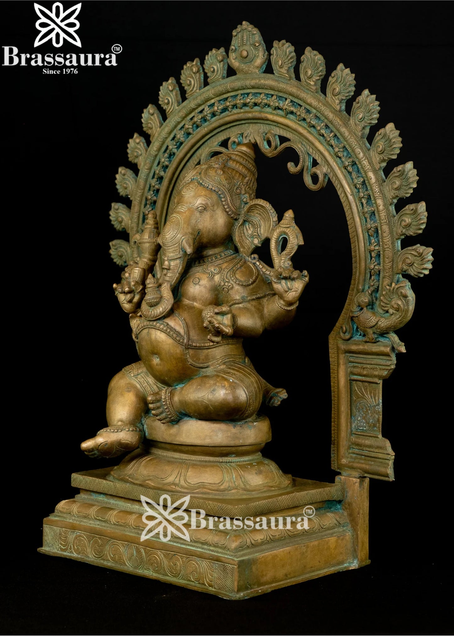 Bronze Ring Ganesha Statue Weight 22 Kg And Height 21 Inch