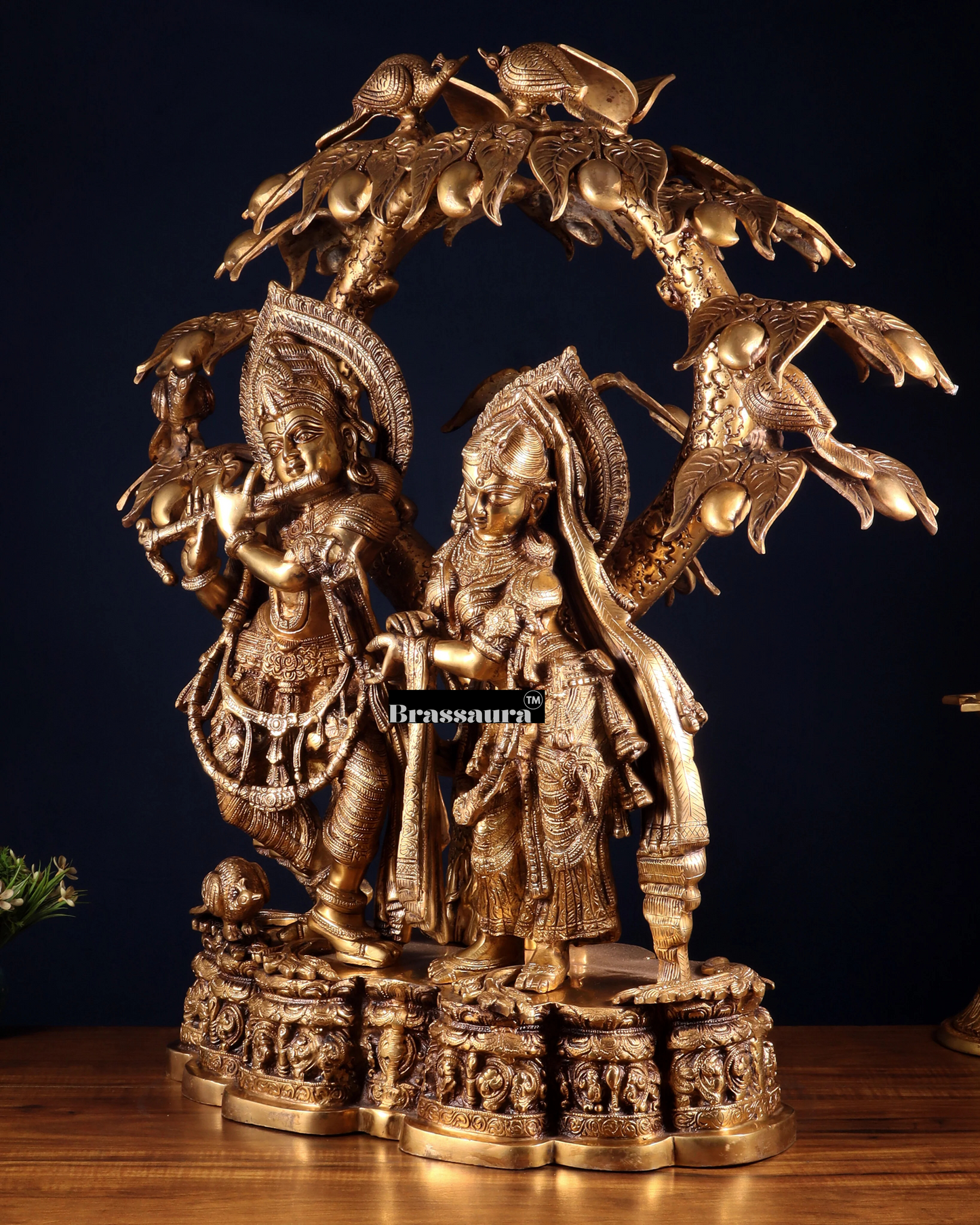 Brassaura™ Majestic Brass Radha Krishna Sculpture – Height 30 Inches & Weight 52.5 Kgs | Vintage Temple-Style Devotional Statue