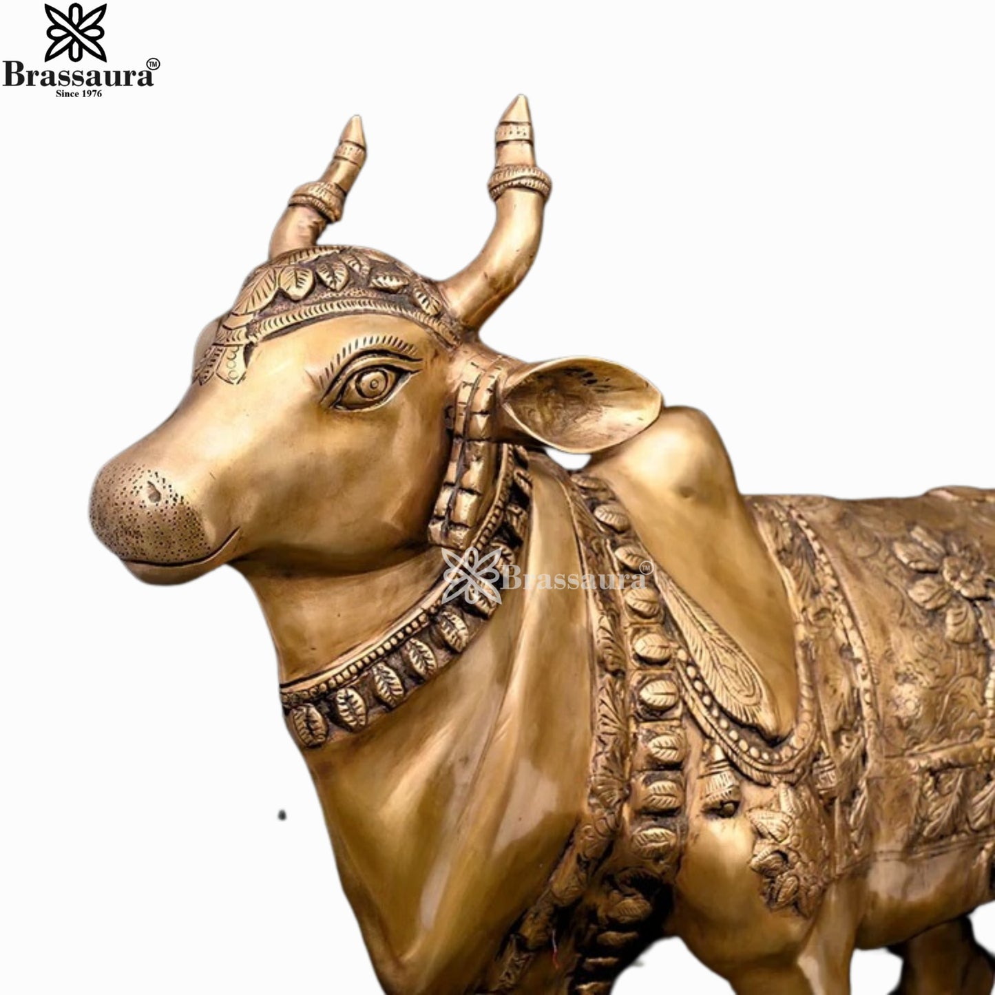 Brass Nandi For Home Décor And Gift Items Weight 33.46 kg Height 27 Inch