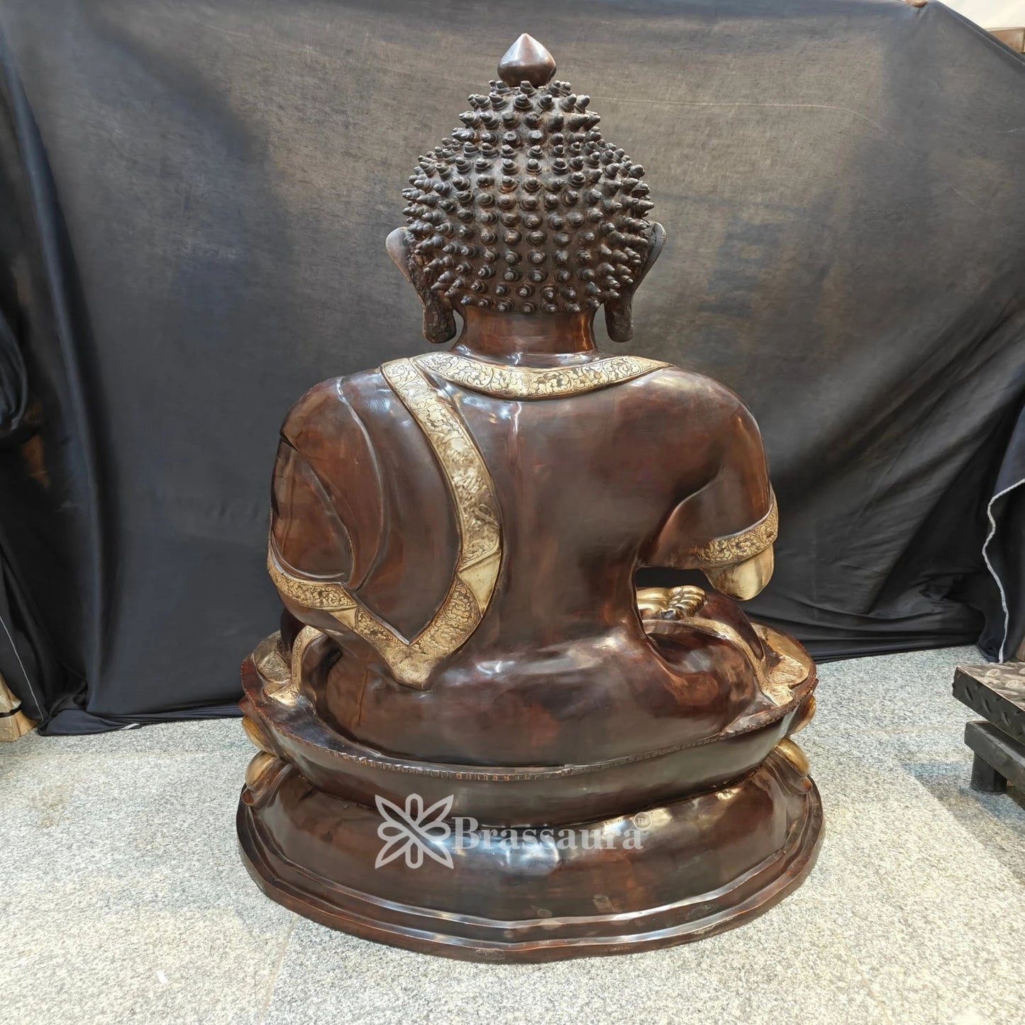Brass Blessing Buddha Weight 92.5 kg & Height 47 Inch