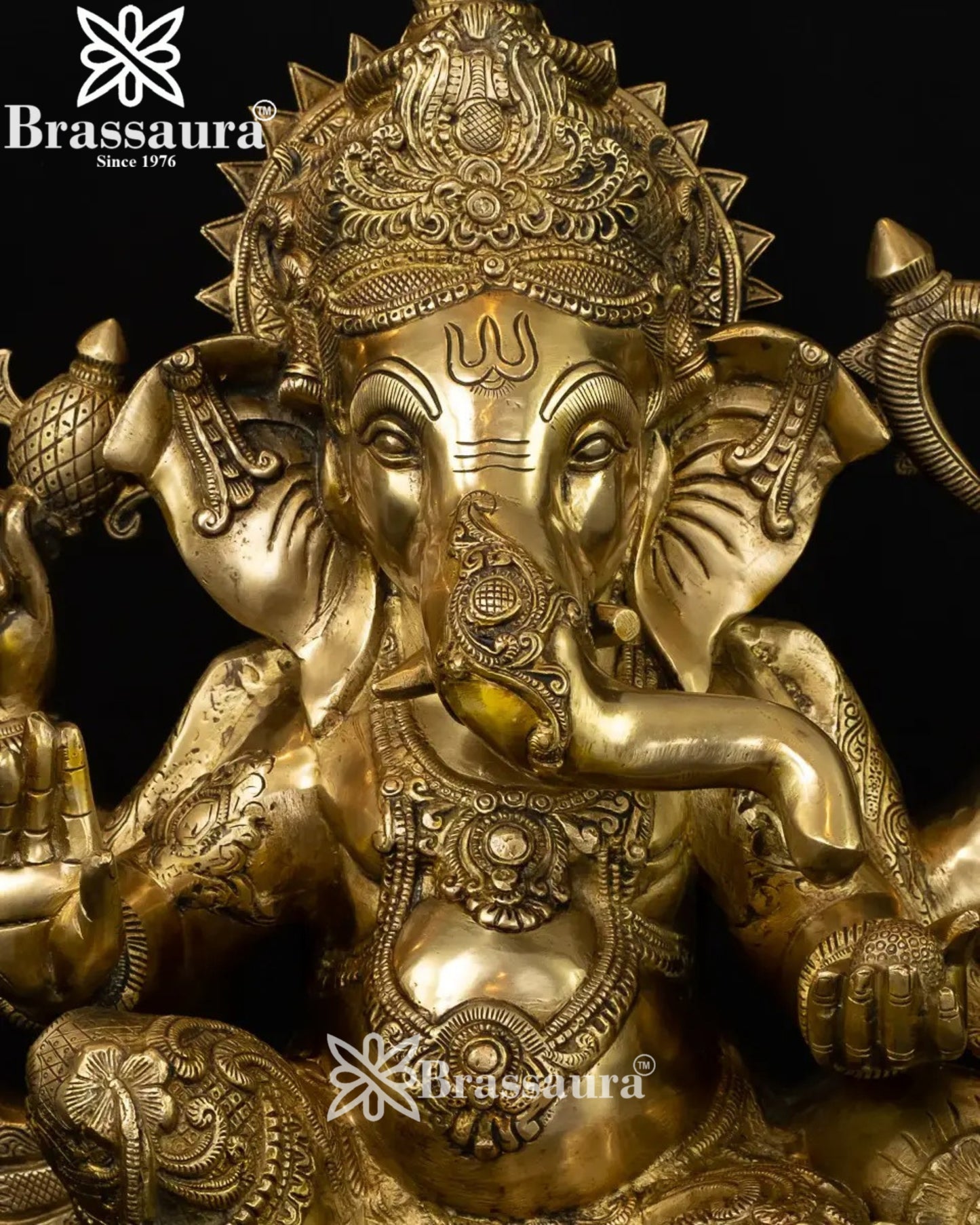 Brass Ganesha Statue Weight 29.5 Kg And Height 21 Inch