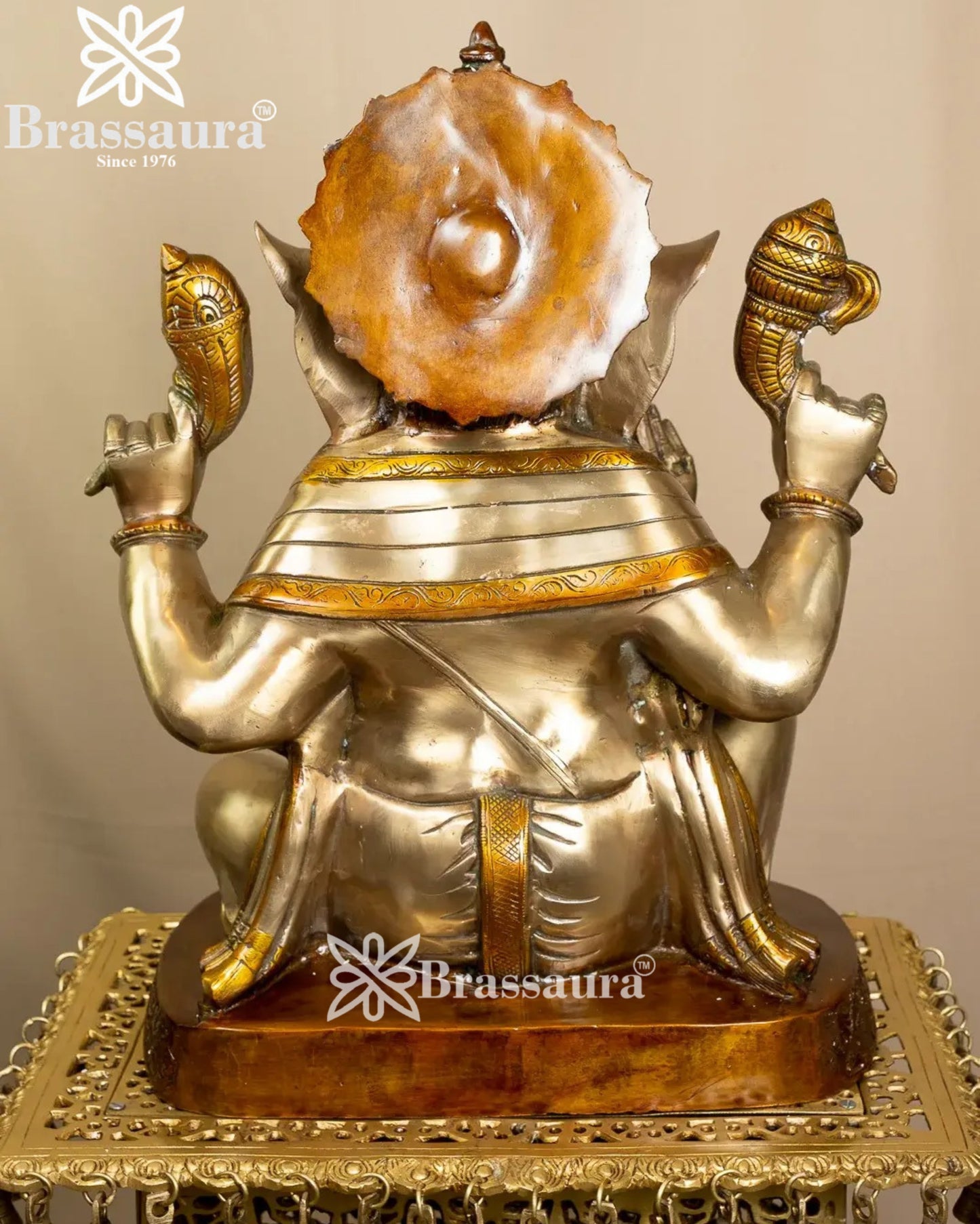 Brass Ganesha Statue Weight 24.5 Kg And Height 20.5 Inch