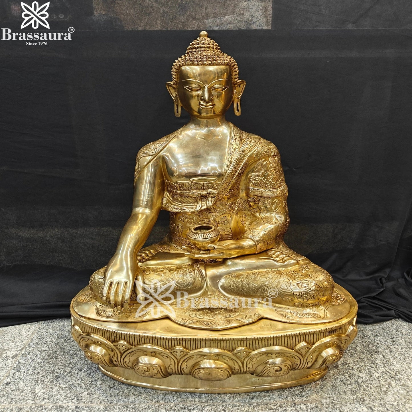 Brass Bhumisprasa Buddha Weight 52 kg & Height 33 Inch