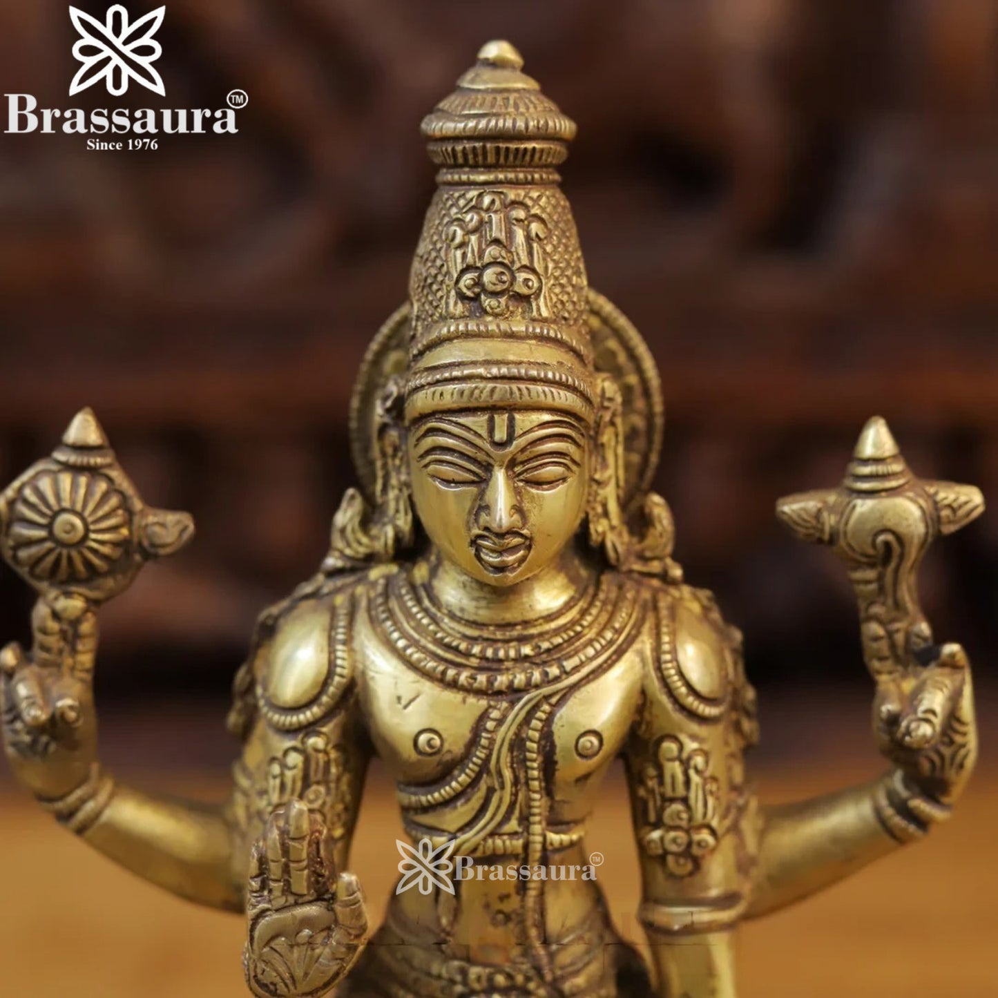 Brass Vishnu Statue Weight 2.48 Kg And Height 12 Inch