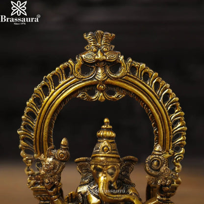 Brass Lakshmi Ganesh Saraswati Murti Weight 7.98 Kg And Height 9.5 Inch