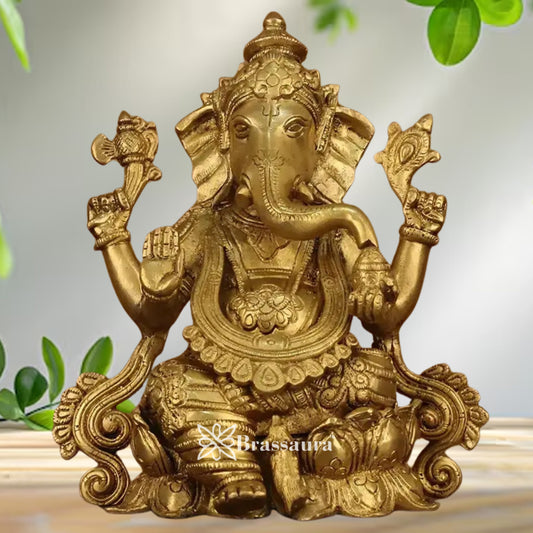Brass Jewellery Ganesha Statue Weight 3.3 Kg And Height 8.5 Inch