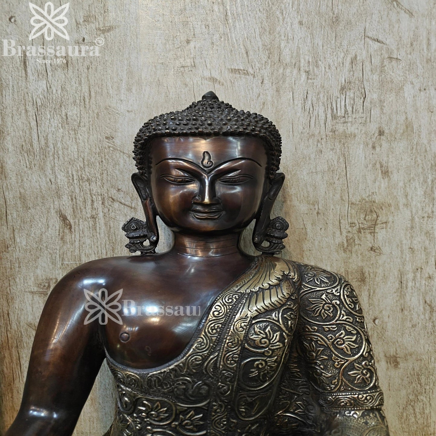Brass Bhumisprasa Buddha Weight 14.5 kg & Height 17 Inch