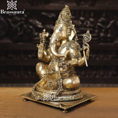 Brass Ganesha Weight 22.4 Kg & Height 20 Inch