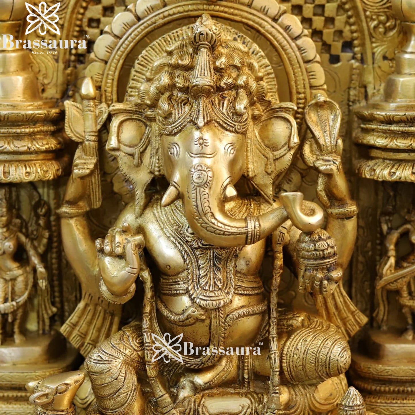 Brass Ring Ganesha Weight 19.32 Kg & Height 18.5 Inch