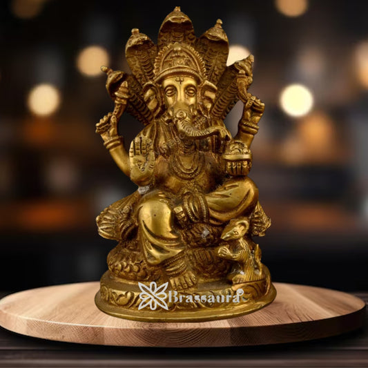 Brass Ganesha Statue Weight .875 Kg And Height 4.7 Inch