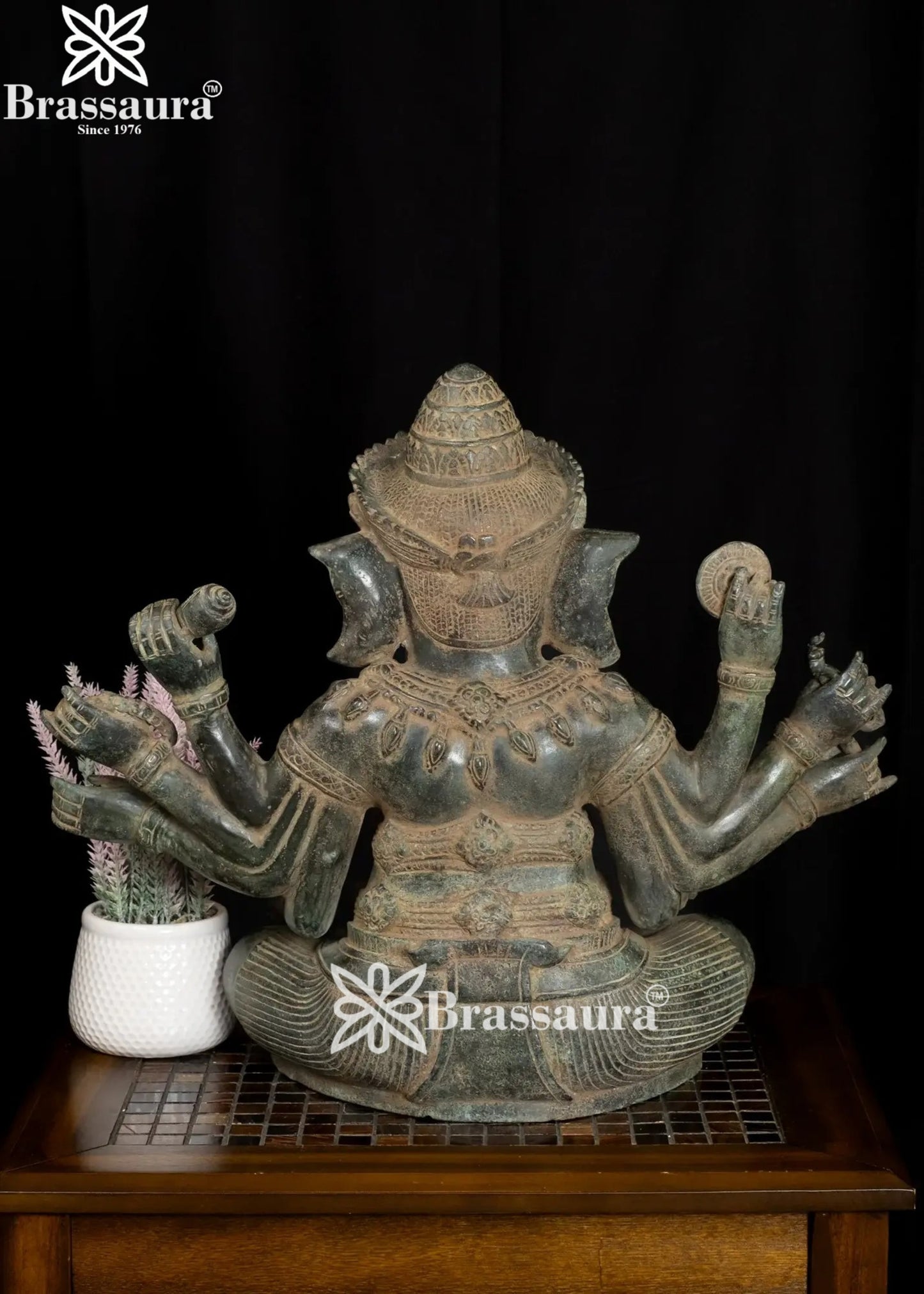 Bronze Ganesha Statue Weight 3.1 Kg And Height 13.5 Inch