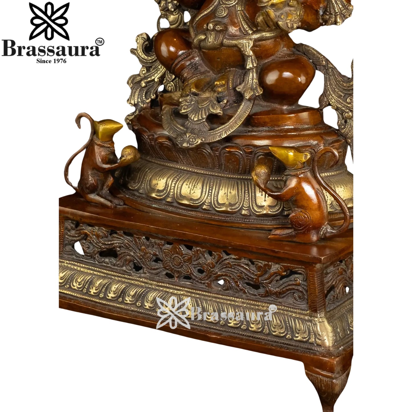 Brass Ganesha Statue Weight 25 Kg And Height 27.5 Inch