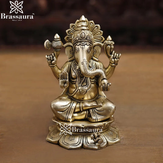 Brass Super fine Ganesha Weight 3.1 Kg & Height 8.5 Inch