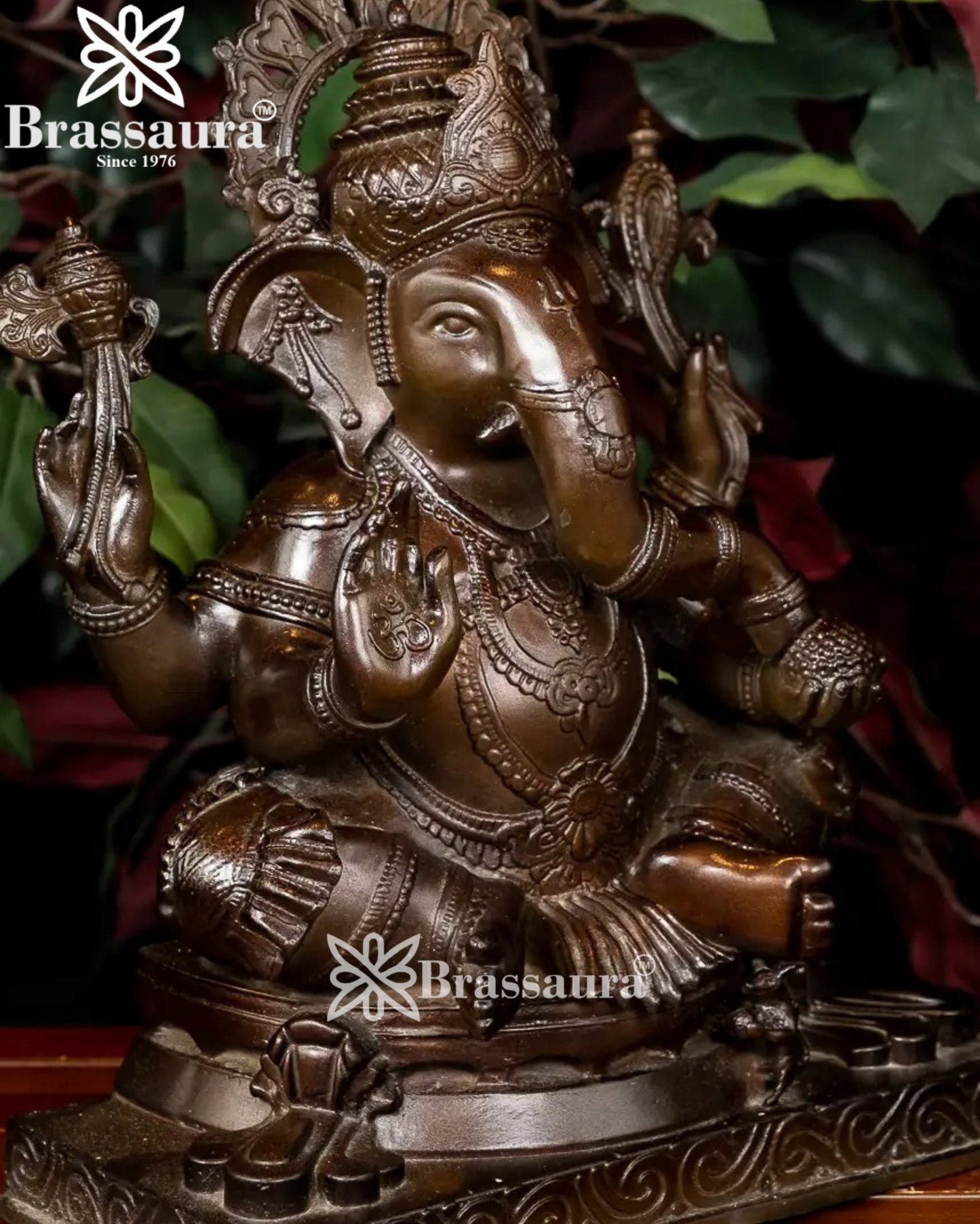 Brass Ganesha Statue Weight 5.8 Kg And Height 12.5 Inch