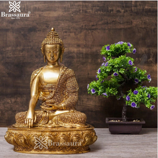 Brass Bhumisprasa Antique Buddha Weight 10.5 kg & Height 17 Inch