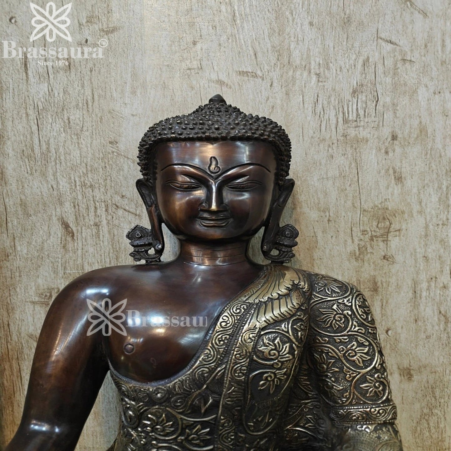 Brass Bhumisprasa Buddha Weight 14.5 kg & Height 17 Inch