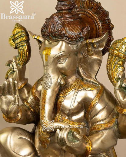 Brass Ganesha Statue Weight 24.5 Kg And Height 20.5 Inch
