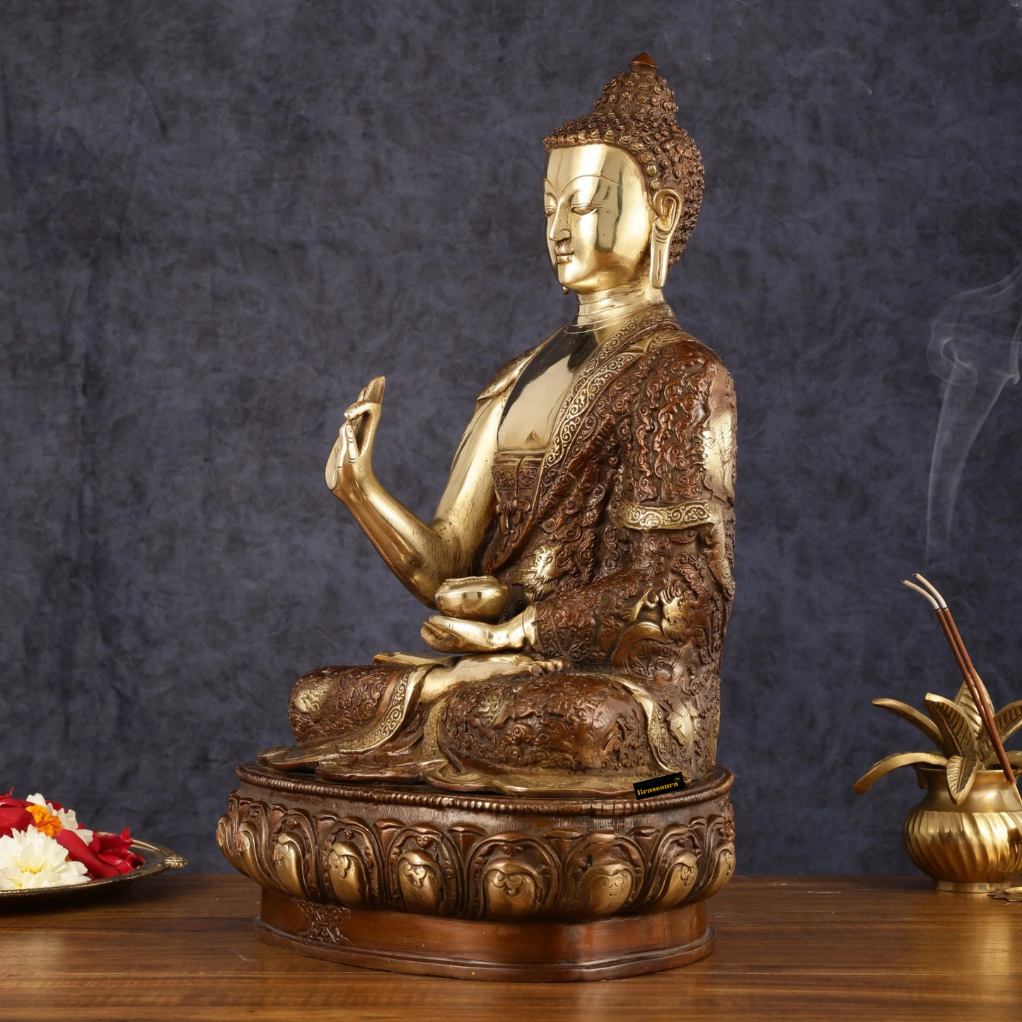 Brassaura™ Brass Elegant Buddha Idol – Height 17 Inches, Weight 11 Kgs