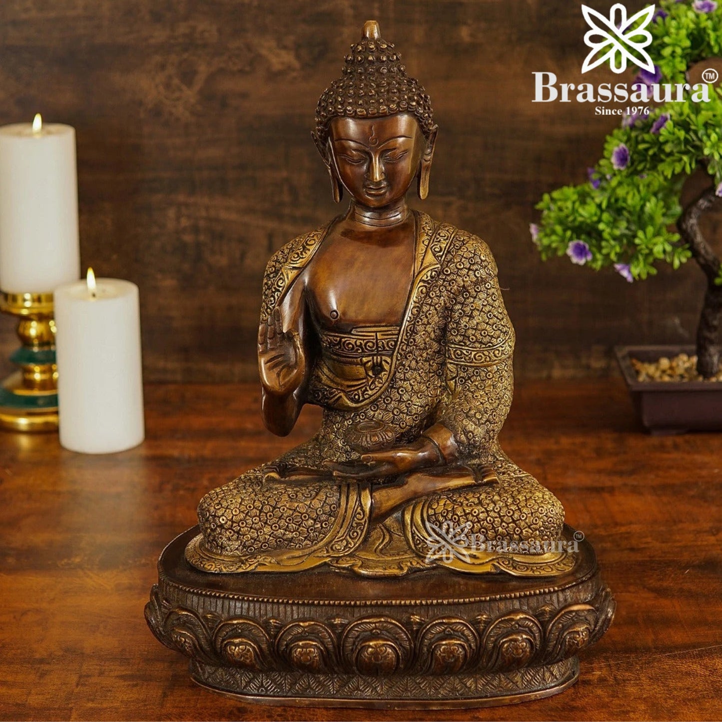 Brass Blessing Buddha Weight 10.5 kg & Height 16 Inch