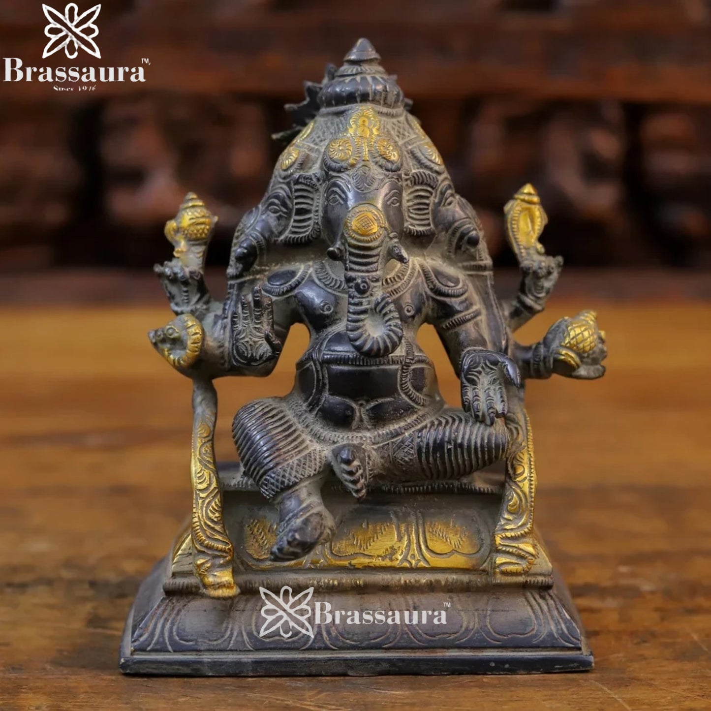 Brass Ganesha Weight 2.44 Kg & Height 7 Inch