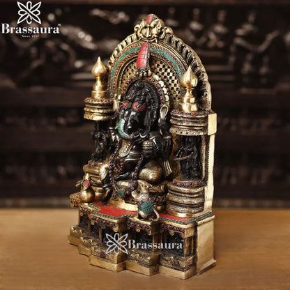 Brass Ring Ganesha Weight 20.3 Kg & Height 18.5 Inch