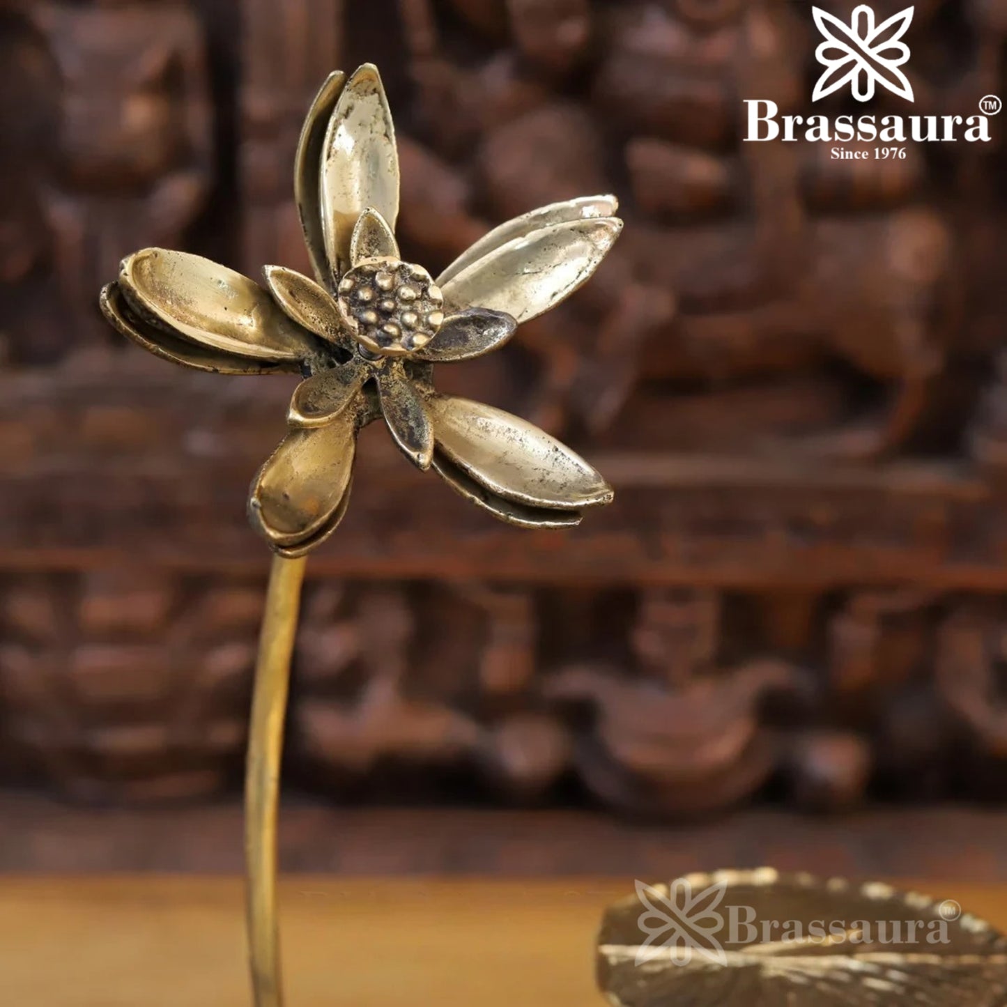 Brass Flower Urli Statue Weight 5.12 Kg And Height 16 Inch