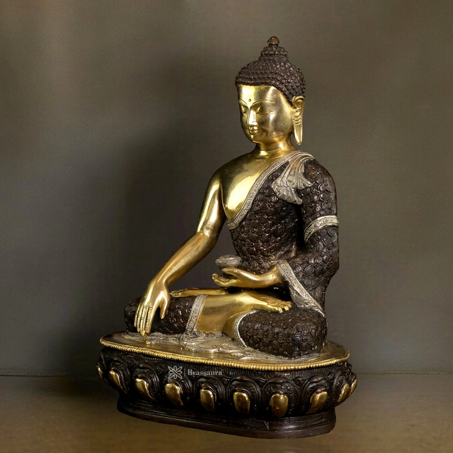 Brassaura™ Pure Brass Bhumisparsha Mudra Buddha Statue – Height 13 Inches, Weight 6.8 Kgs