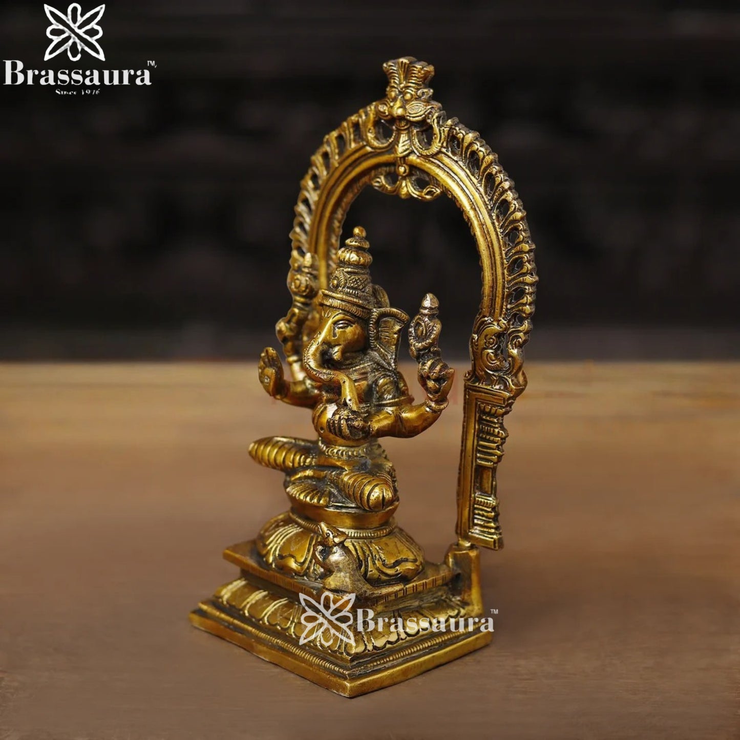 Brass Superfine Ring Ganesha Weight 2.7 Kg & Height 9.5 Inch