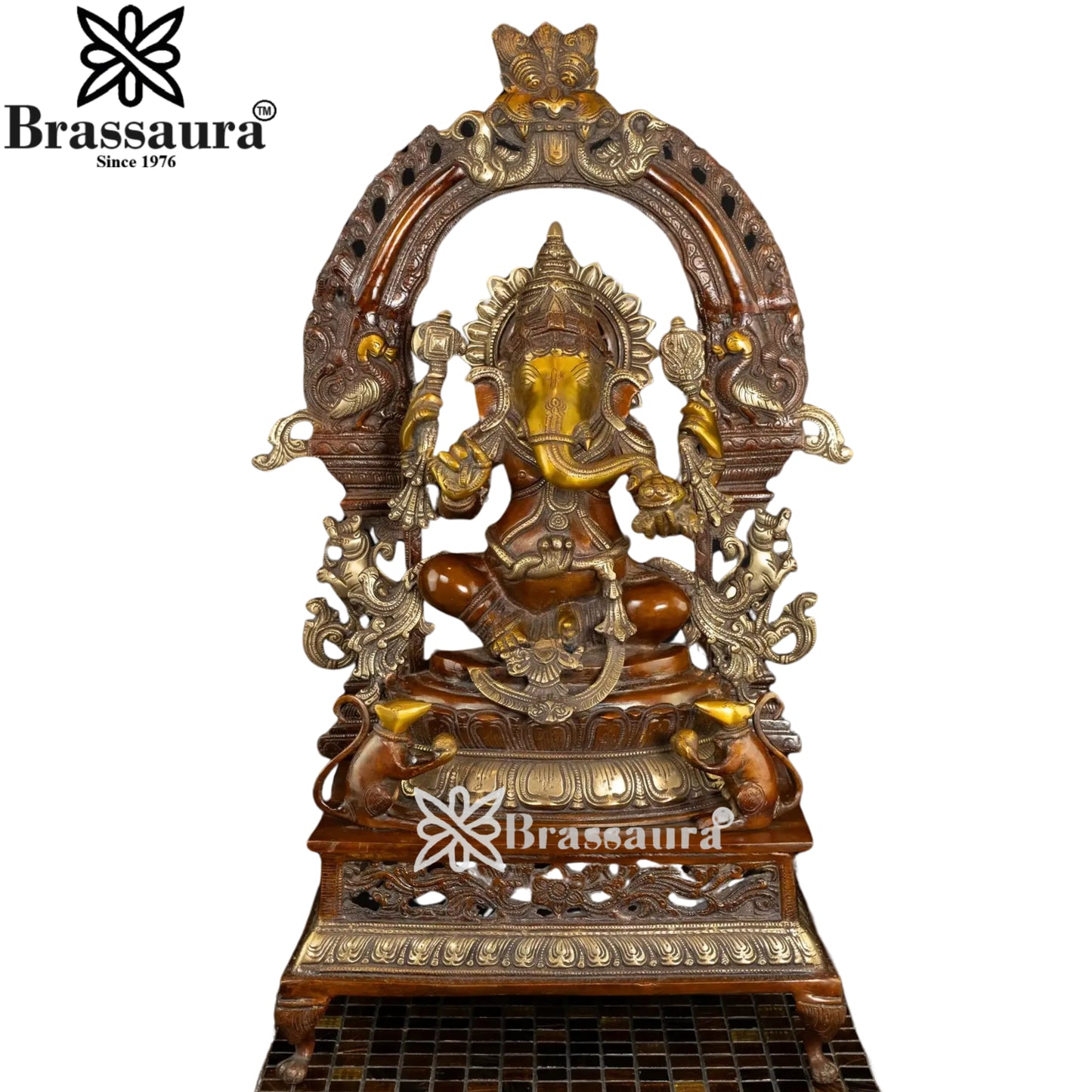 Brass Ganesha Statue Weight 25 Kg And Height 27.5 Inch