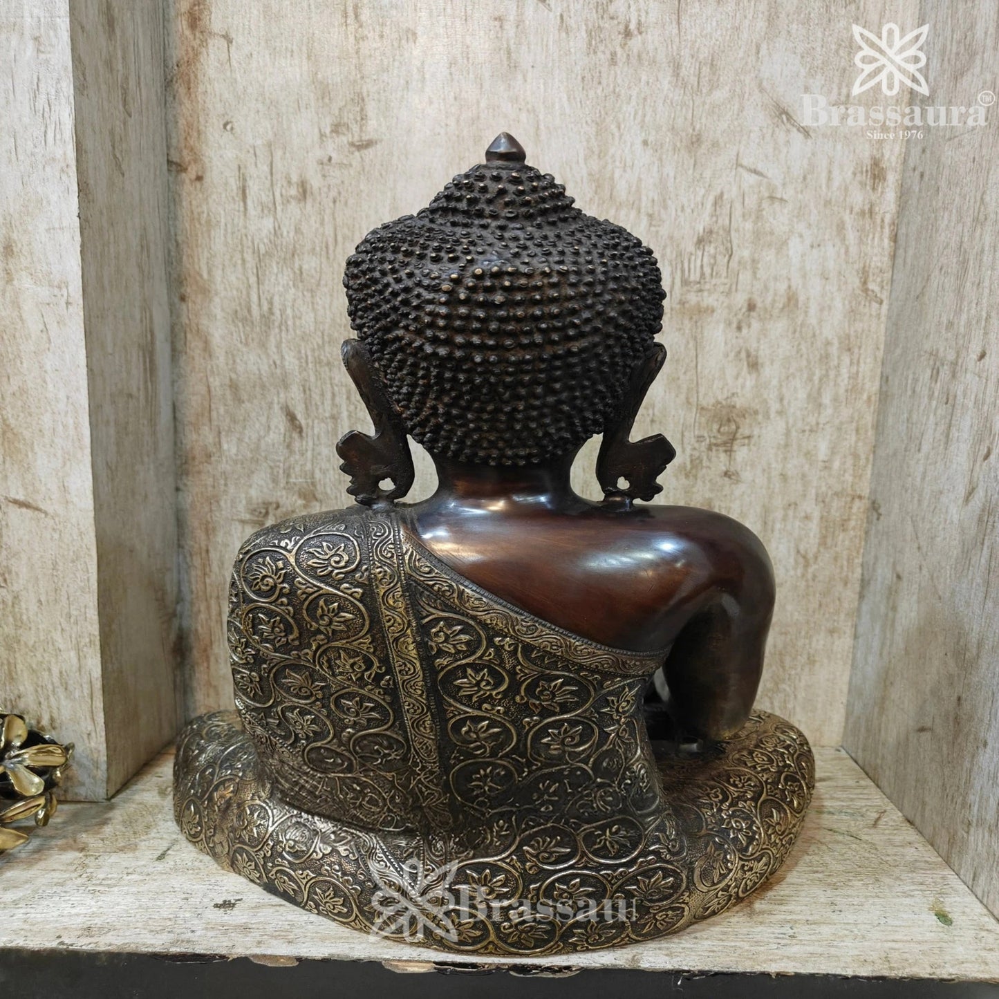 Brass Bhumisprasa Buddha Weight 14.5 kg & Height 17 Inch