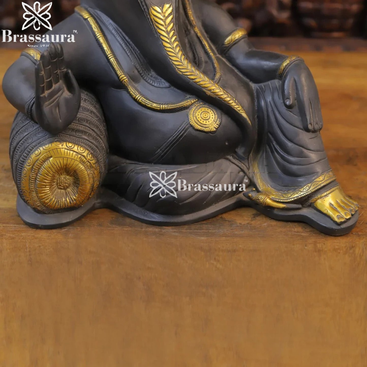 Brass Relaxing Ganesha Weight 13.3 Kg & Height 11 Inch