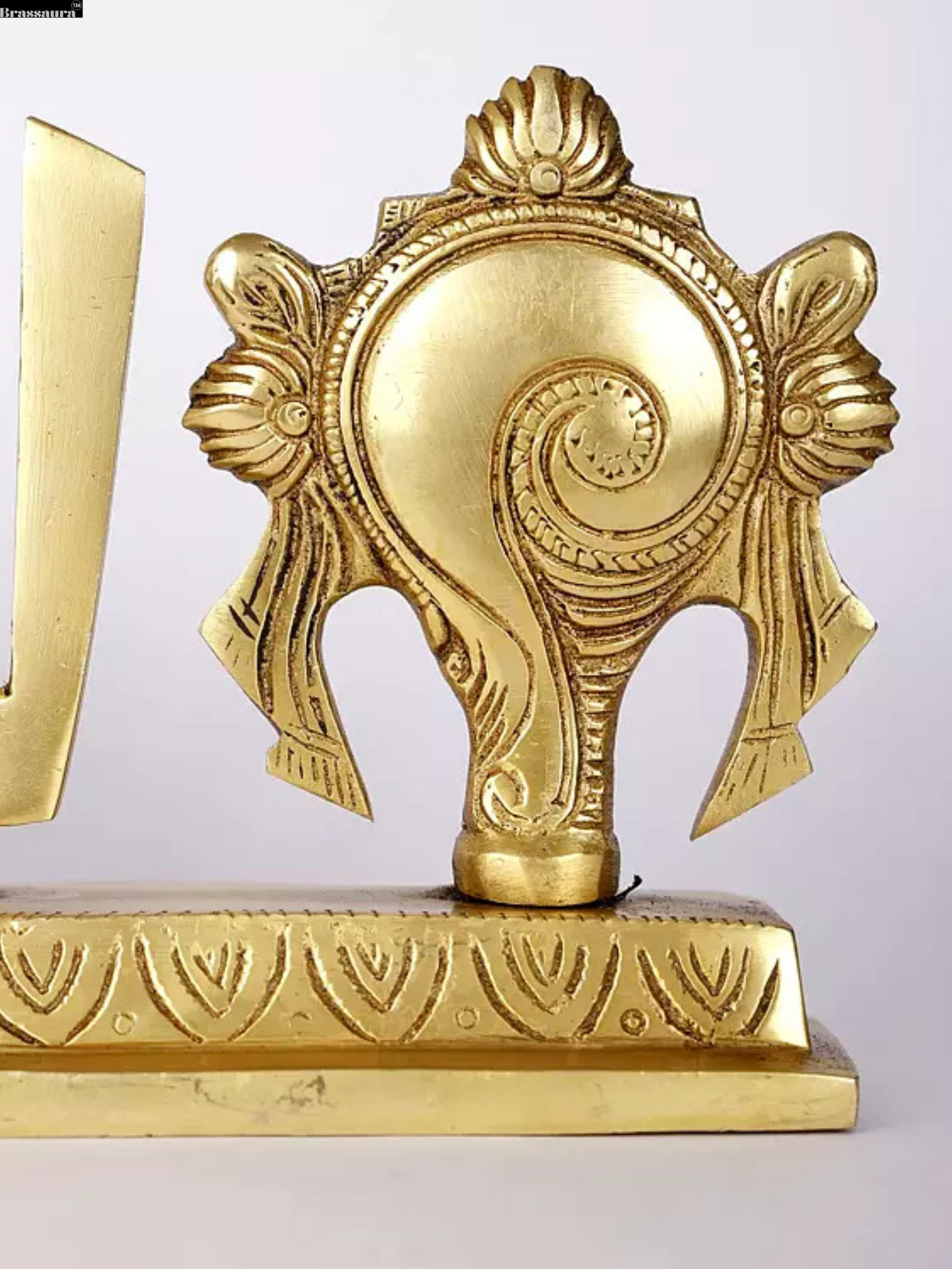Brassaura™ Vaishnava Symbols Brass – Height 3.94 inches | Weight 0.85 kgs