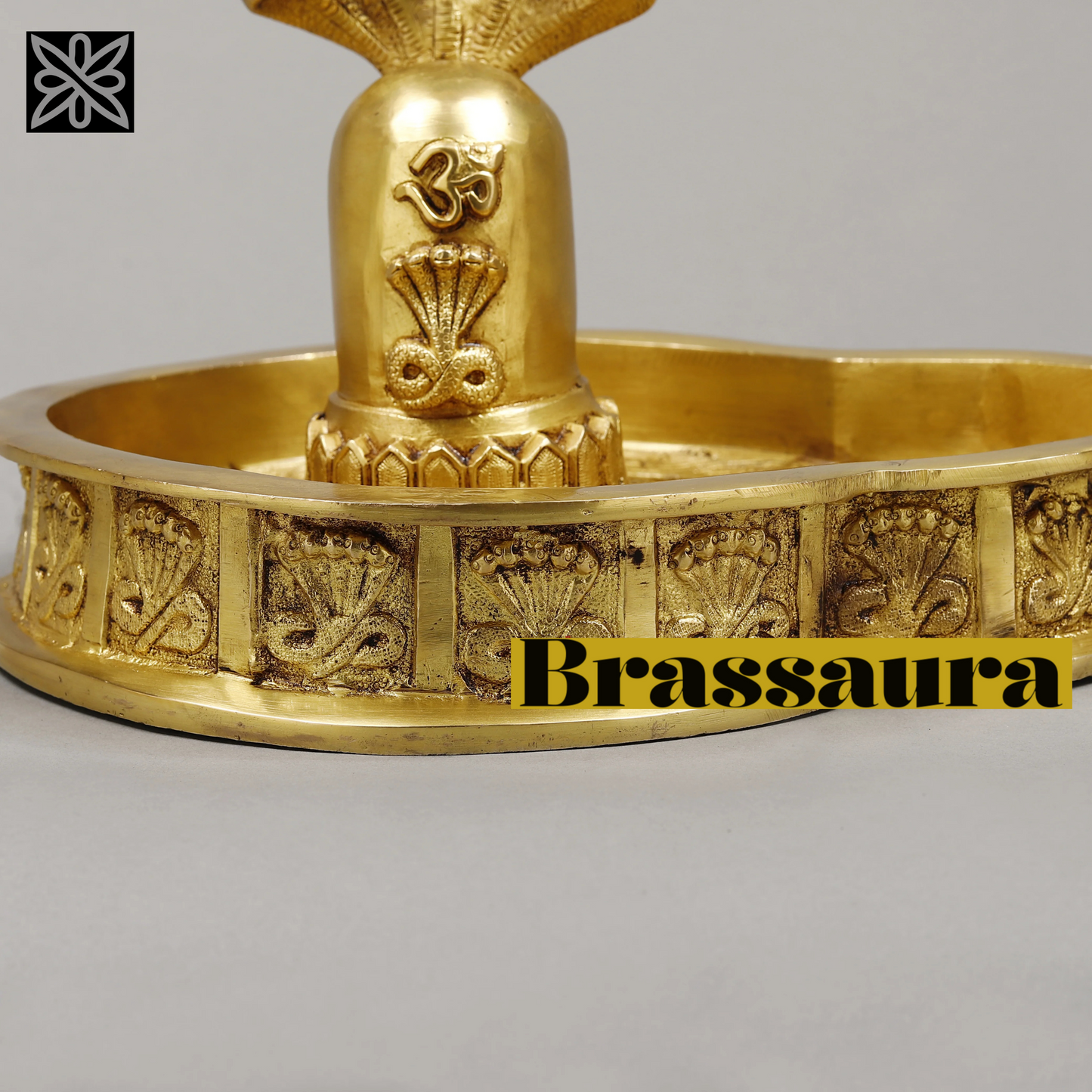 Brassaura™ Pure Brass Shivling– 8 Inch Height, 5.750 Kg Weight – Handcrafted Sacred Symbol of Lord Shiva