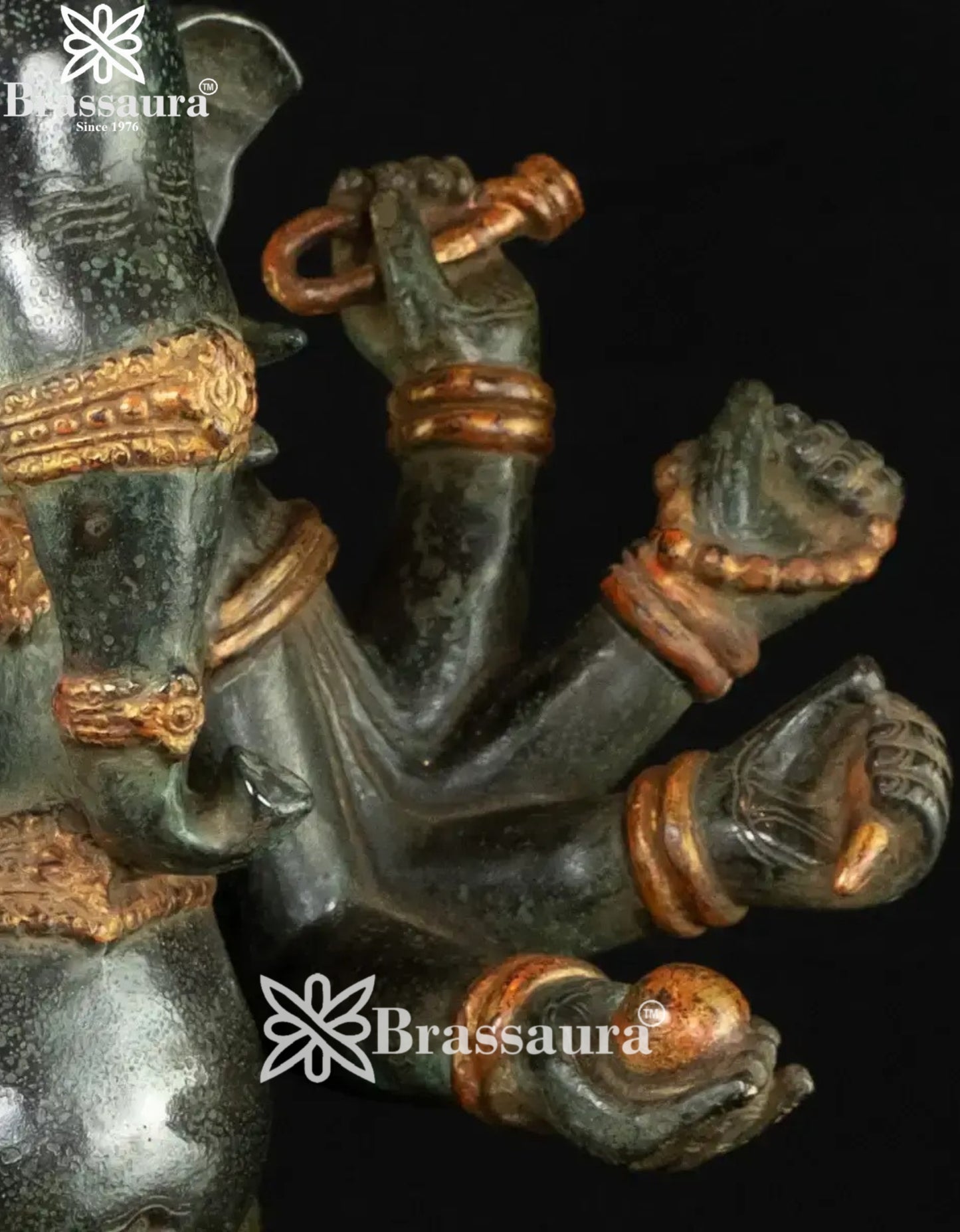 Bronze Ganesha Statue Weight 9.6 Kg And Height 24 Inch