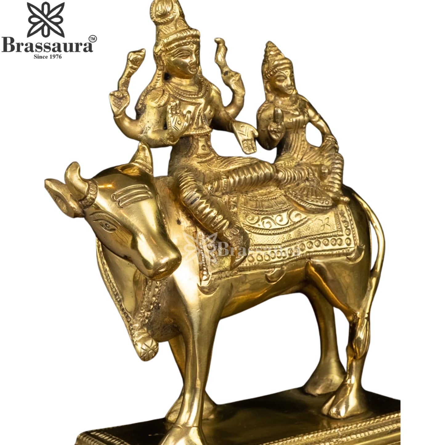 Brass Lord Shiv Parvati & Nandi Statue Weight 1.8 Kg And Height 6 Inch